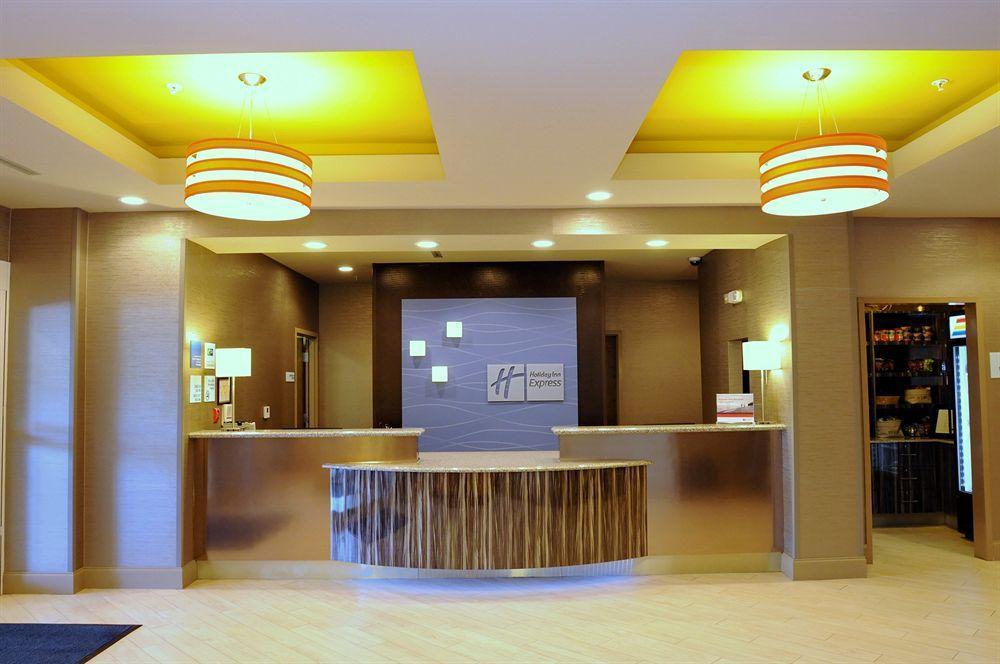 科文顿 - 麦迪逊维尔智选假日酒店 卡温顿 外观 照片